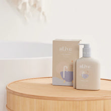 Load image into Gallery viewer, Apple Blossom Bubble Bath | 320ml
