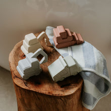 Load image into Gallery viewer, Squeezy Vehicle Bath Toy Set