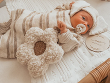 Load image into Gallery viewer, Cloud Daisy Dummy Holder