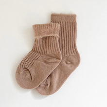 Load image into Gallery viewer, Crew “Cosy” Socks