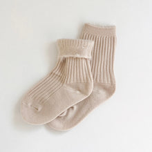 Load image into Gallery viewer, Crew “Cosy” Socks