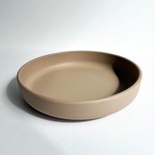 Load image into Gallery viewer, the side view of the silicone suction plate in latte colour
