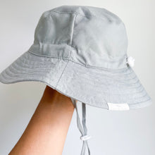 Load image into Gallery viewer, Hand holding up cloudy blue sun hat
