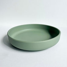 Load image into Gallery viewer, the side view of the silicone suction plate in sage colour
